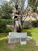 Grace Kelly Statue
