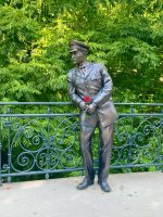 Elvis Bronzestatue