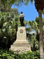 Monumento al Comandante Benitez