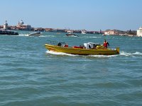 DHL Delivery Venedig