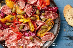 Grillpeperonisalat mit Salami