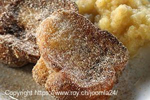 Fotzelschnitten mit Apfelmus
