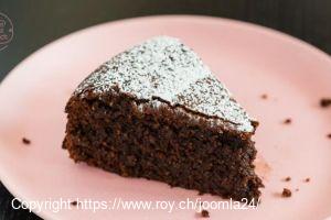 Schokoladekuchen mit Mandeln und Walnüssen