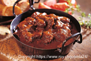 Rindsragout mit Rotweinsauce